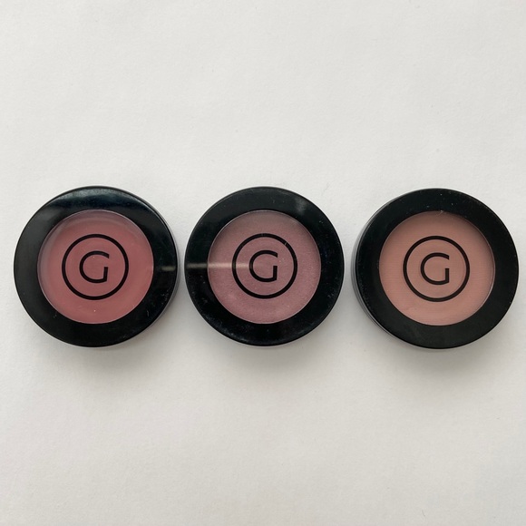 GEE Beauty Powdered Blush x3 - Picture 2 of 3